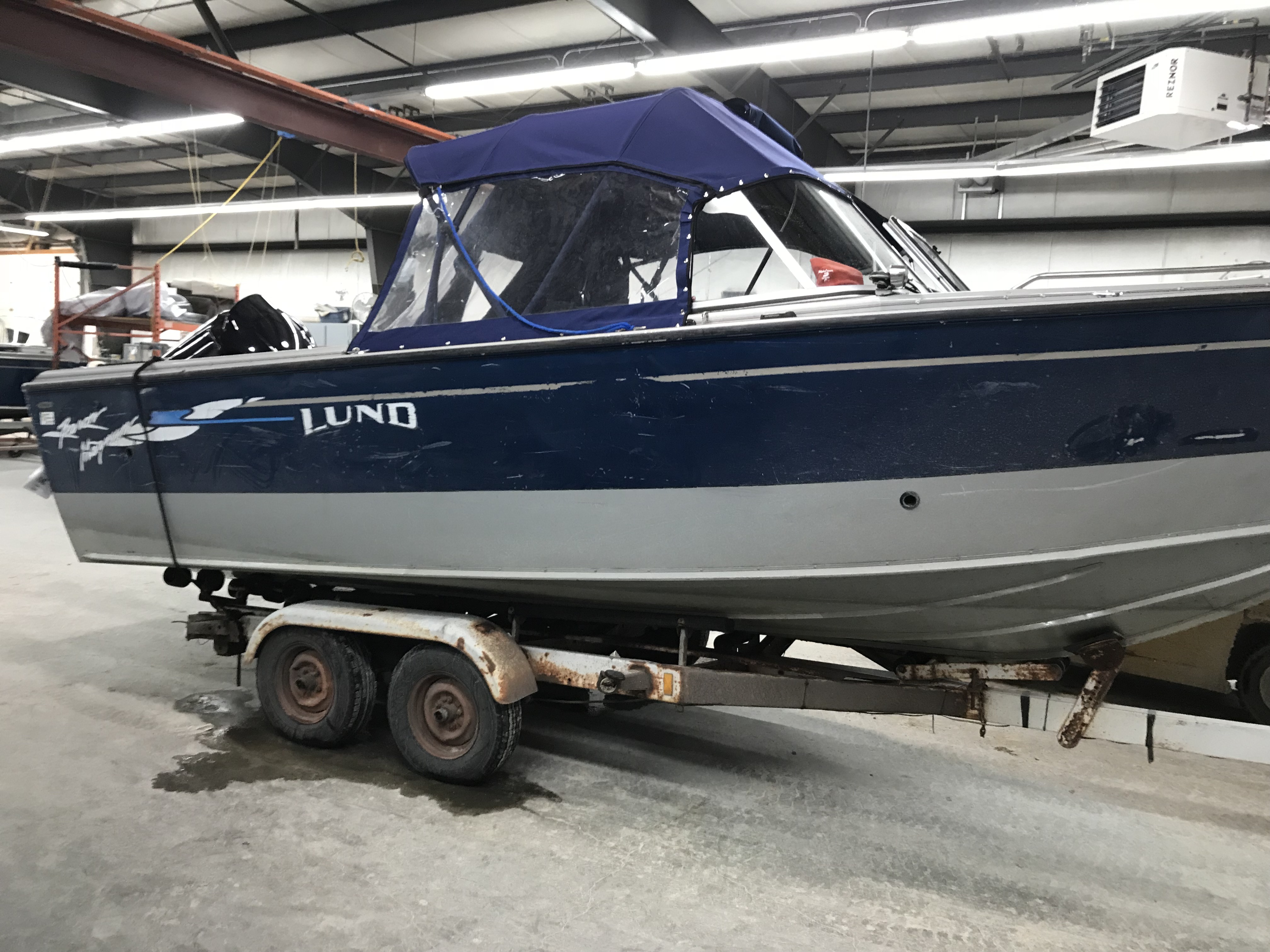 Starboard side BEFORE Aluminum & Fiberglass Boat Repairs